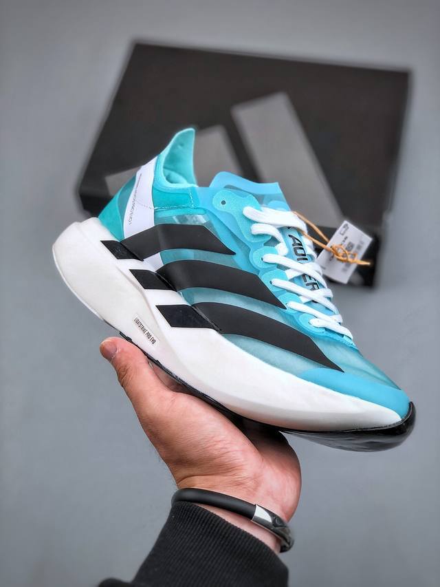 Adidas Adizero Pro Evo 1 轻盈跑鞋耐磨减震专业跑步鞋 冲向目标，一路向前，不断挑战和突破自我无论是平时训练还是马拉松，让这款adidas