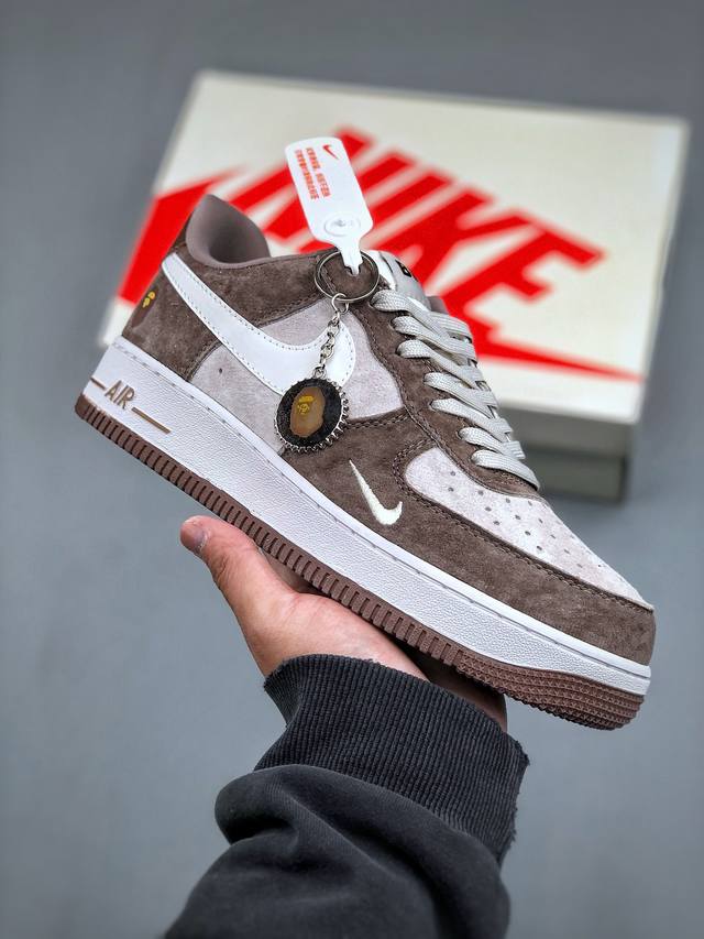 Nike Air Force 1'07 Low Bape联名 棕白勾 空军一号低帮休闲板鞋 Kk 8-035 #原楦头原纸板 原装鞋盒 定制五金配件 内置全掌气