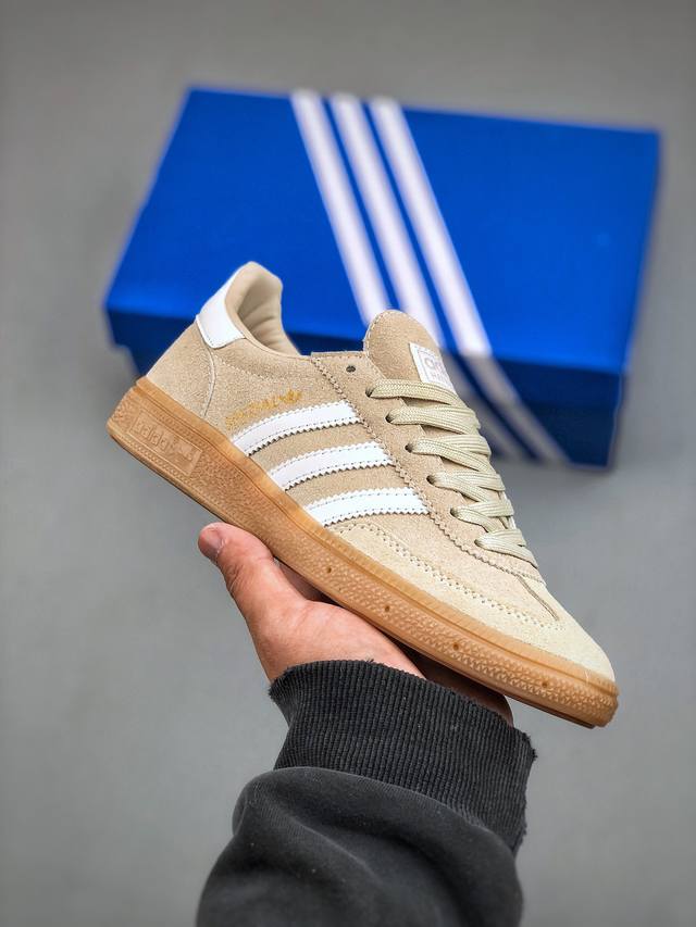 Adidas Originals Handball Spzl 手球运动员系列百搭休闲运动板鞋“土黄白生胶底” 货号：Id8778 尺码：35 36 36 37