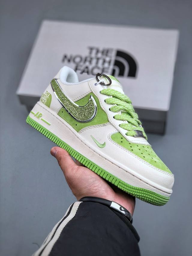 Nike Air Force 1 Low 07 X The North Face 白绿小钩满天星原楦头原纸板 打造纯正低帮空军版型专注外贸渠道 全掌内置蜂窝气垫