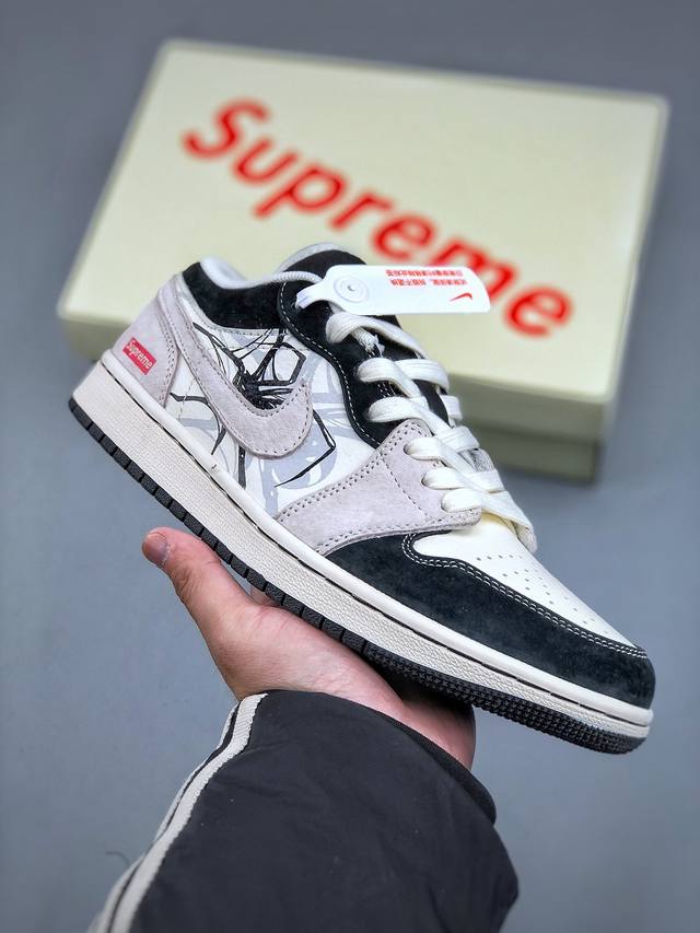 Air Jordan 1 Retro Low X Supreme 白黑官方同步新色 原装级产物拒绝公底 立体鞋型 细节完美 高清洁度 购置公司同步原材料 原汁原