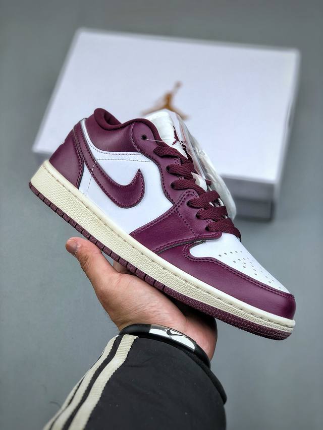 Nike Air Jordan 1 Low Fireberry Aj1乔丹一代低帮经典复古文化休闲运动篮球鞋“皮革乌梅子酱波尔多红白”Dc0774-161 尺码