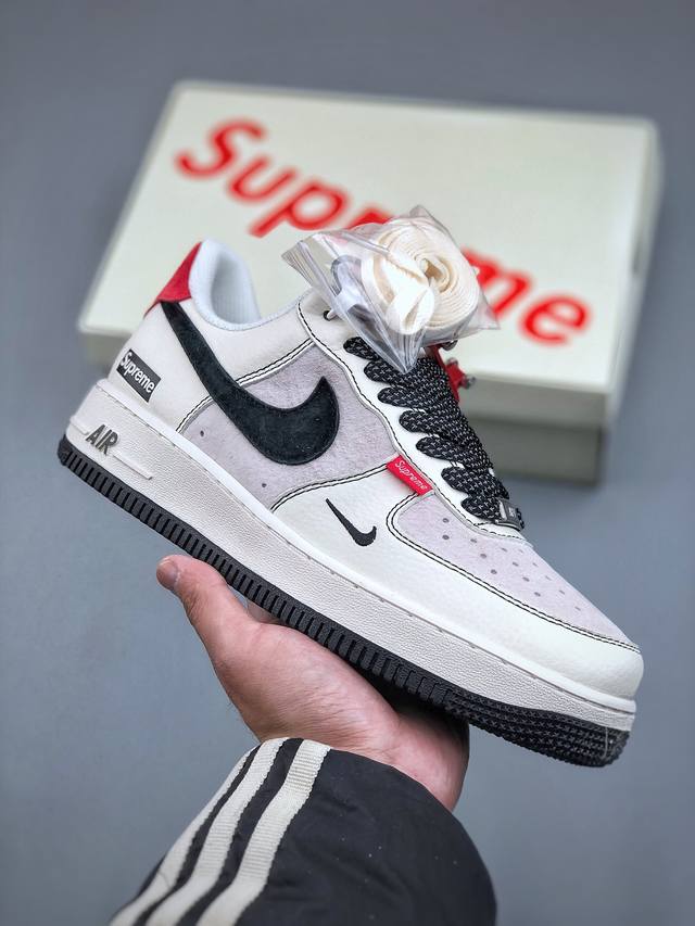 Nike Air Force 1 Low 07 X Supreme 白黑红小钩满天星原楦头原纸板 打造纯正低帮空军版型专注外贸渠道 全掌内置蜂窝气垫 原盒配件