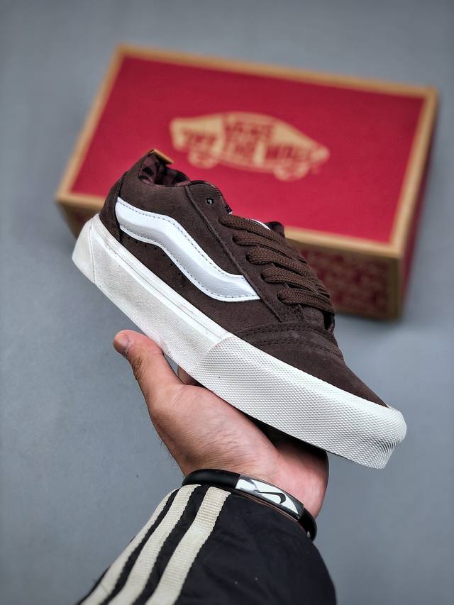 Vans Knu Skool 棕色 万斯低帮复古休闲硫化面包鞋 肥胖版大logo原版全皮猪八面料 货号：Vn000Cs0239 尺码：35 36 36.5 37