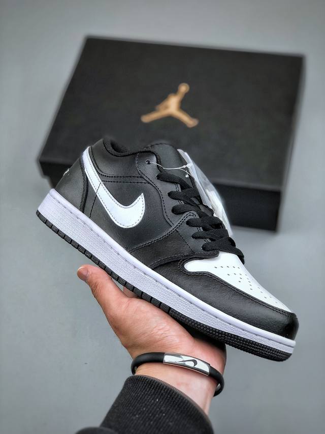 Air Jordan 1 Low Aj1 乔1黑白色 低帮复古篮球鞋 553558-043 尺码：36 36.5 37.5 38 38.5 39 40 40.5