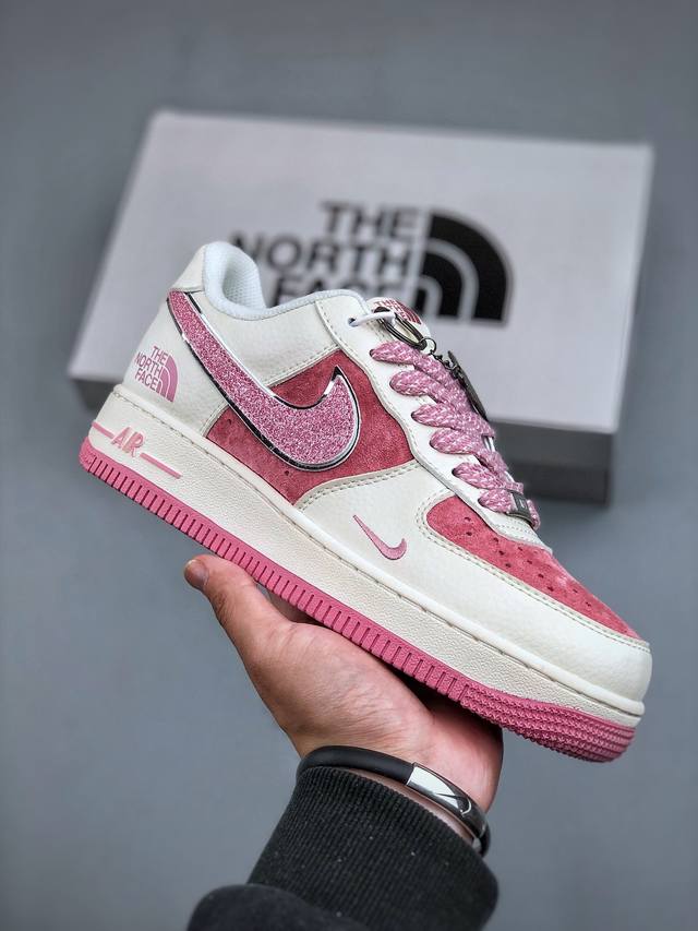 Nike Air Force 1 Low 07 X The North Face 米白粉小钩满天星原楦头原纸板 打造纯正低帮空军版型专注外贸渠道 全掌内置蜂窝气