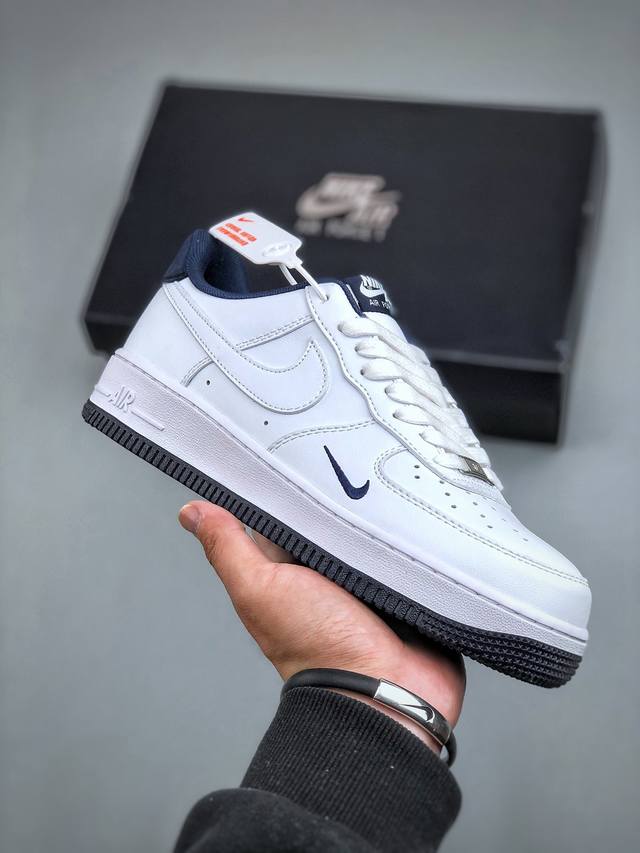 Nike Air Force 1 Af1 空军一号 低帮 白蓝尺码：36 36.5 37.5 38 38.5 39 40 40.5 41 42 42.5 43