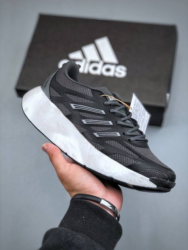 Adidas Adizero Aruku 柔软舒适防滑耐磨 低帮跑步鞋 男女同款 白蓝 货号：Jq9476 尺码：36-45 半