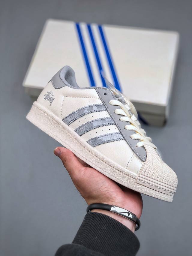 Adidas Originals Superstar 2024全新版本 贝壳头supreme联名渠道正品订单 诠释市场最高工艺水平贝壳头经典小白板鞋 专柜上架同