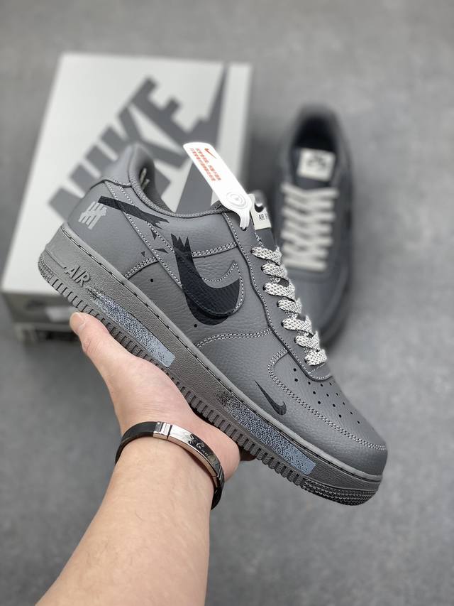 Nike Air Force 1 '07 Low 原楦头原纸板 打造纯正空军版型 #专注外贸渠道 全掌内置蜂窝气垫 #原盒配件 原厂中底钢印、拉帮完美 官方同步