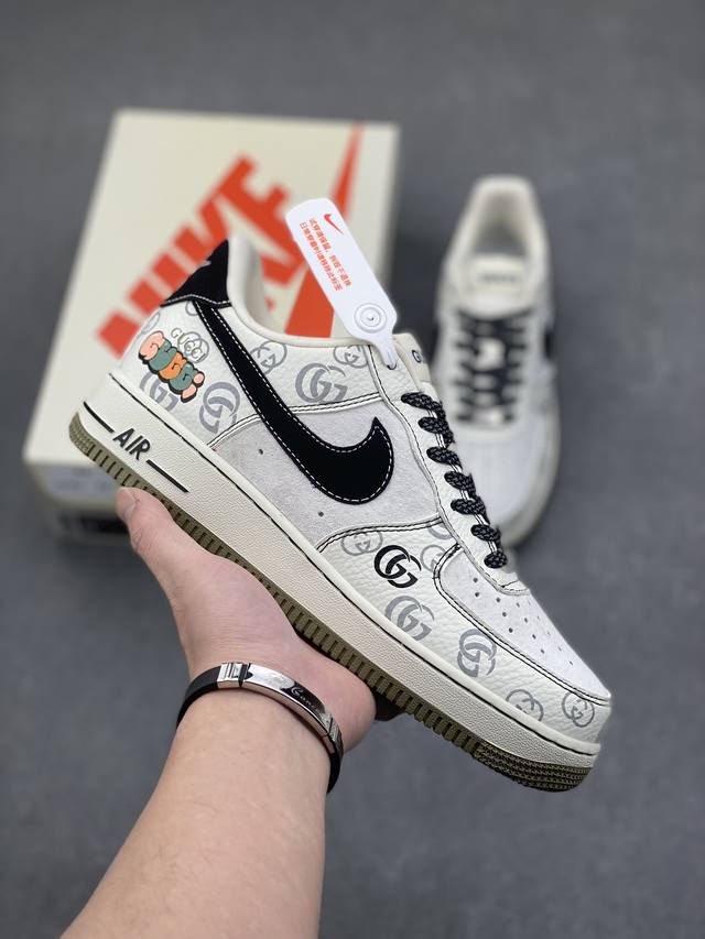 海外限量发售！公司级nike Air Force 1 '07 Low “古驰联名--经典花纹”空军一号 低帮 运动鞋 休闲鞋 折边针车 工艺难度大 原楦头原纸板 - 点击图像关闭