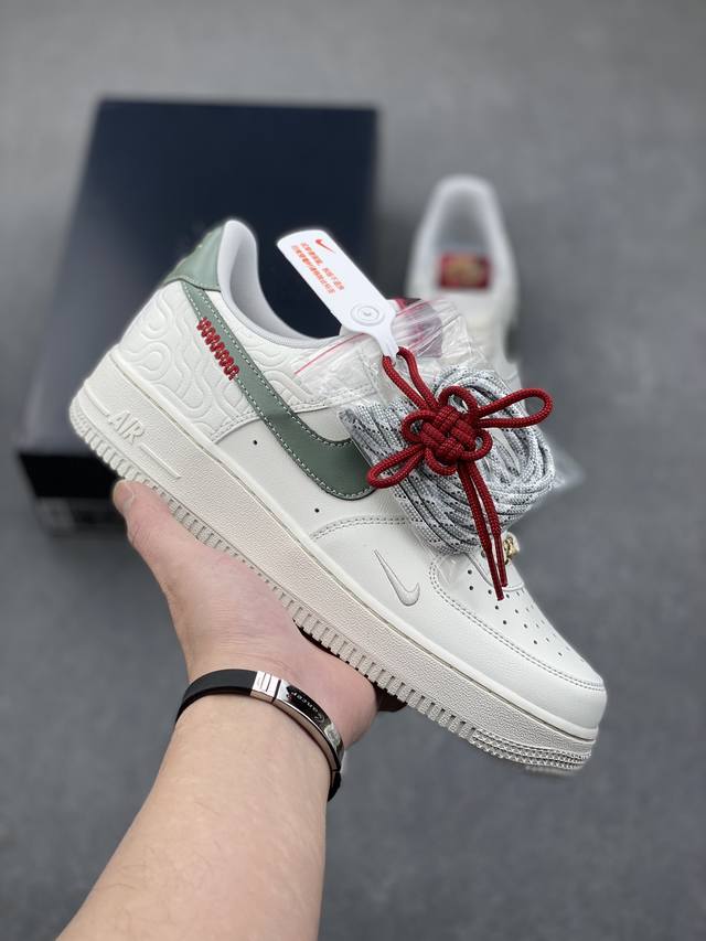 Nike Air Force 1 '07 Low 原楦头原纸板 打造纯正空军版型 #专注外贸渠道 全掌内置蜂窝气垫 #原盒配件 原厂中底钢印、拉帮完美 官方同步