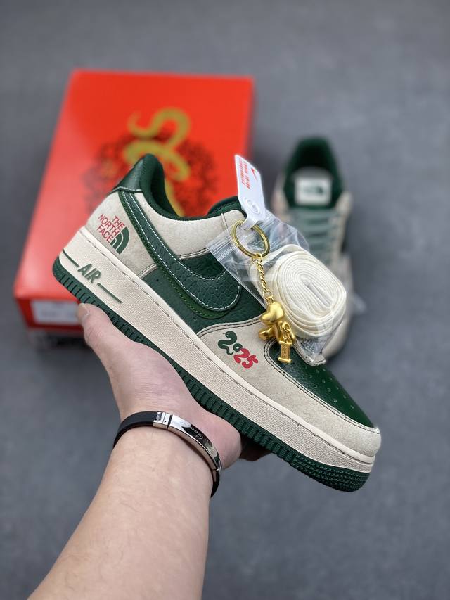 海外限量发售！公司级nike Air Force 1 '07 Low “北面联名 青蛇鳞”空军一号 低帮 运动鞋 休闲鞋 折边针车 工艺难度大 原楦头原纸板 原