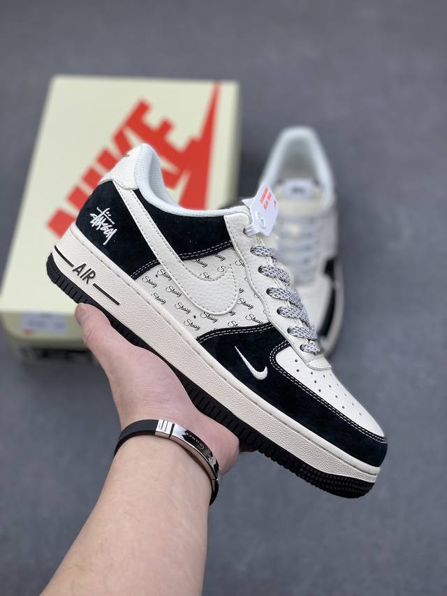 海外限量发售！公司级nike Air Force 1 '07 Low “斯图西联名--黑白英文”空军一号 低帮 运动鞋 休闲鞋 折边针车 工艺难度大 原楦头原纸