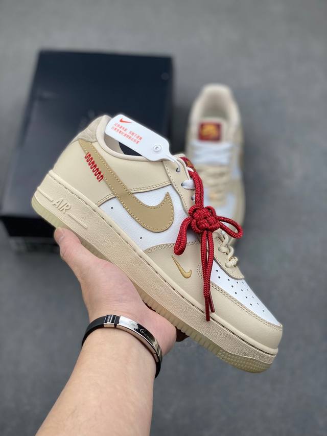 Air Force 1 '07 Low 蛇年白棕 原楦头原纸板 打造纯正空军版型 #专注外贸渠道 全掌内置蜂窝气垫 #原盒配件 原厂中底钢印、拉帮完美 官方同步