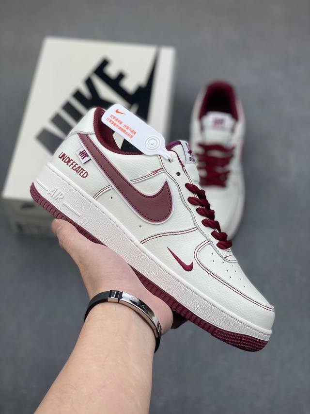 高端定制 洛杉矶潮牌店限量发售 公司级 Undefeated X Nike Air Force 1 Low 空军一号低帮休闲板鞋 定制皮料 原装定制鞋盒 炫彩反