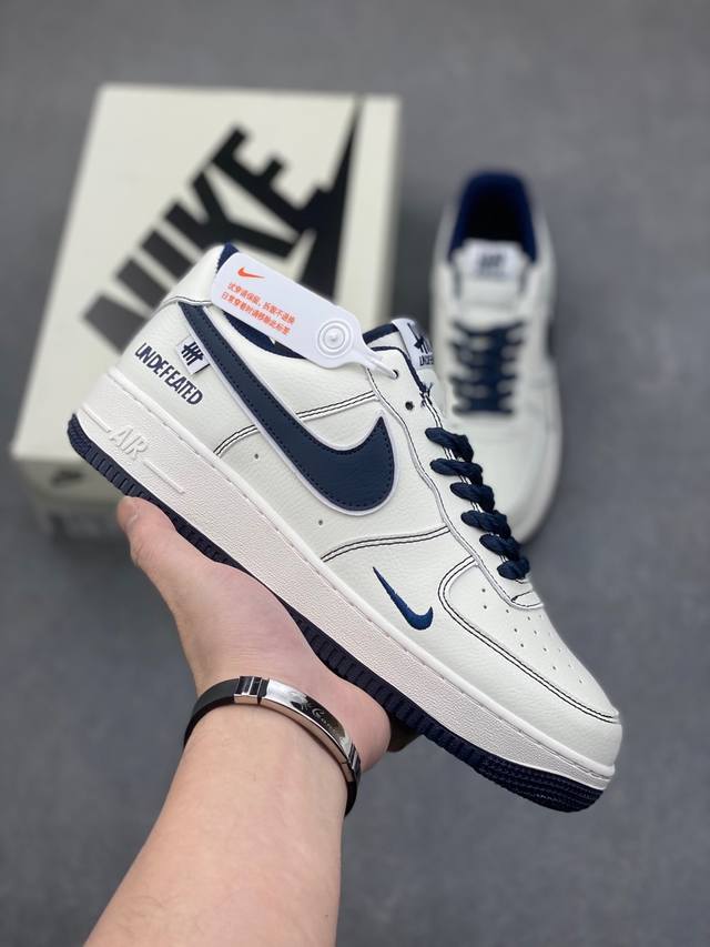 高端定制 洛杉矶潮牌店限量发售 公司级 Undefeated X Nike Air Force 1 Low 空军一号低帮休闲板鞋 定制皮料 原装定制鞋盒 炫彩反