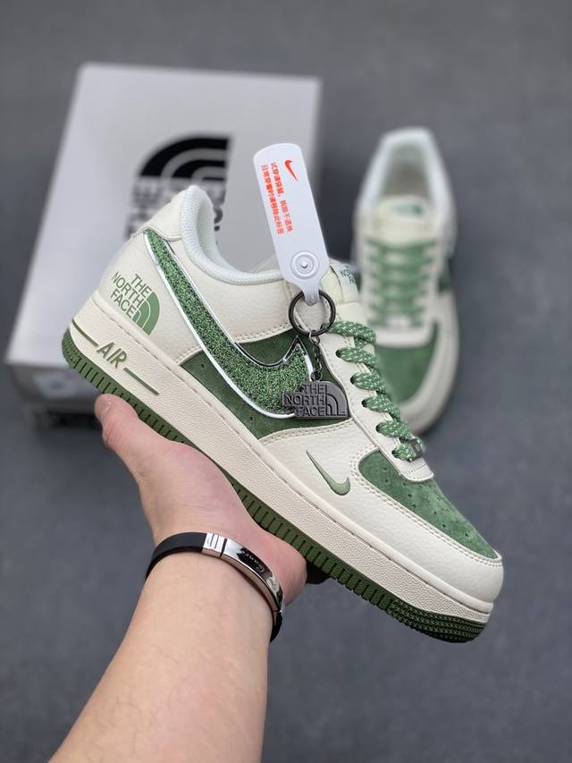 海外限量发售！公司级nike Air Force 1 '07 Low “北面联名”空军一号 低帮 运动鞋 休闲鞋 折边针车 工艺难度大 原楦头原纸板 原装鞋盒