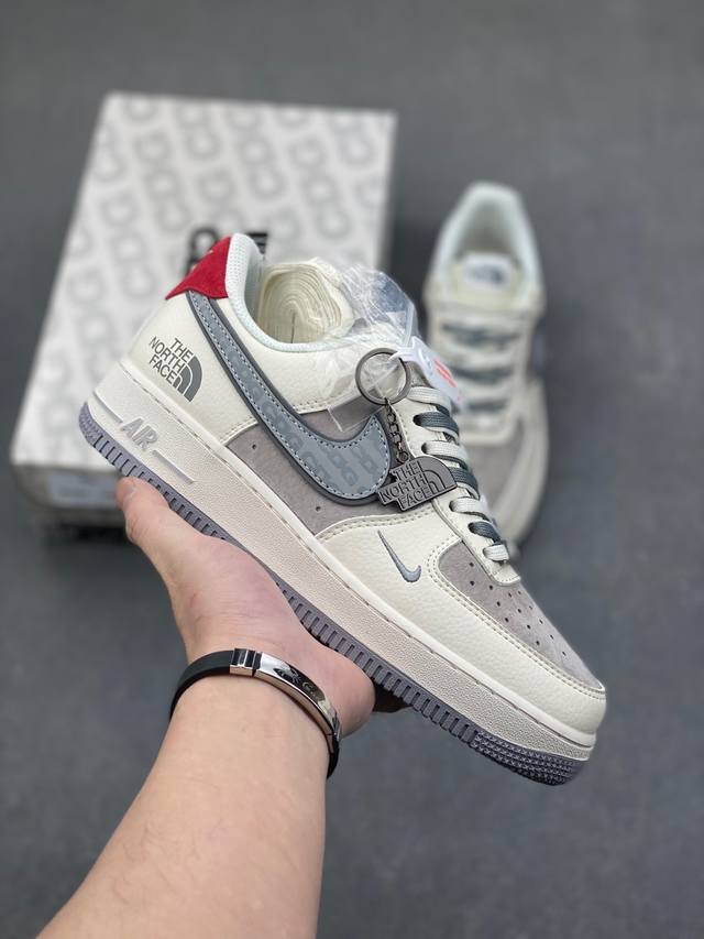 海外限量发售！公司级nike Air Force 1 '07 Low “北面联名--Cdg米红尾”空军一号 低帮 运动鞋 休闲鞋 折边针车 工艺难度大 原楦头原