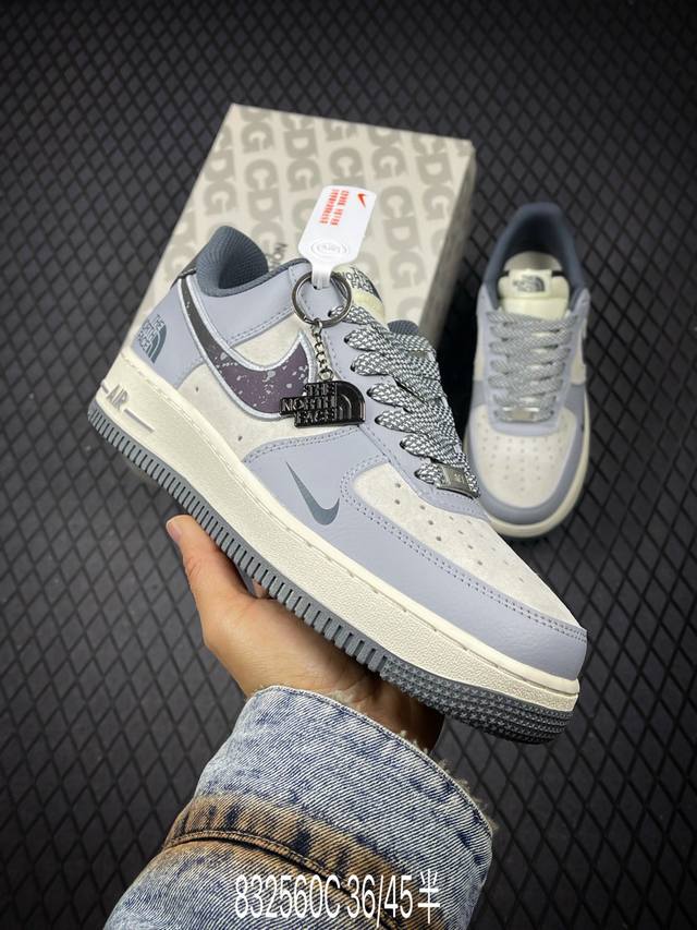 海外限量发售！公司级nike Air Force 1 '07 Low “北面联名 刺绣泼墨勾”空军一号 低帮 运动鞋 休闲鞋 折边针车 工艺难度大 原楦头原纸板