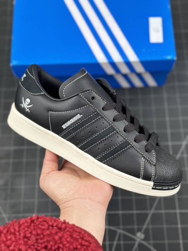 公司级adidas Originals Superstar Sstr N 2024贝壳头系列低帮经典百搭休闲运动板鞋 以现代时尚元素焕新演绎的经典运动鞋当你试图