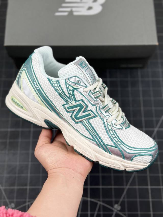 New Balance Mr740 Nb新百伦系列复古老爹风慢跑鞋 采用轻质牛剖革拼接透气网眼衬垫织物鞋面材质 T-Beam大底提供足步弓支撑 保持步态稳定#后 - 点击图像关闭