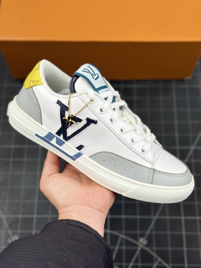 Lv Trainer 轻奢单品 代购级别 Zp级全套包装 Lv Trainer 最新配色运动鞋原购购入历时近两个月开发打造配色超好看 完美楦型 调试了两个月鞋面