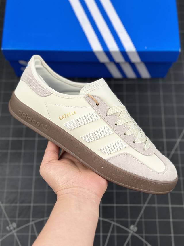 陈冠希主理品牌“凝结集团”Clot X Adidas Originals Gazelle Low Off White 羚羊内训系列低帮复古薄底德训风百搭休闲运动