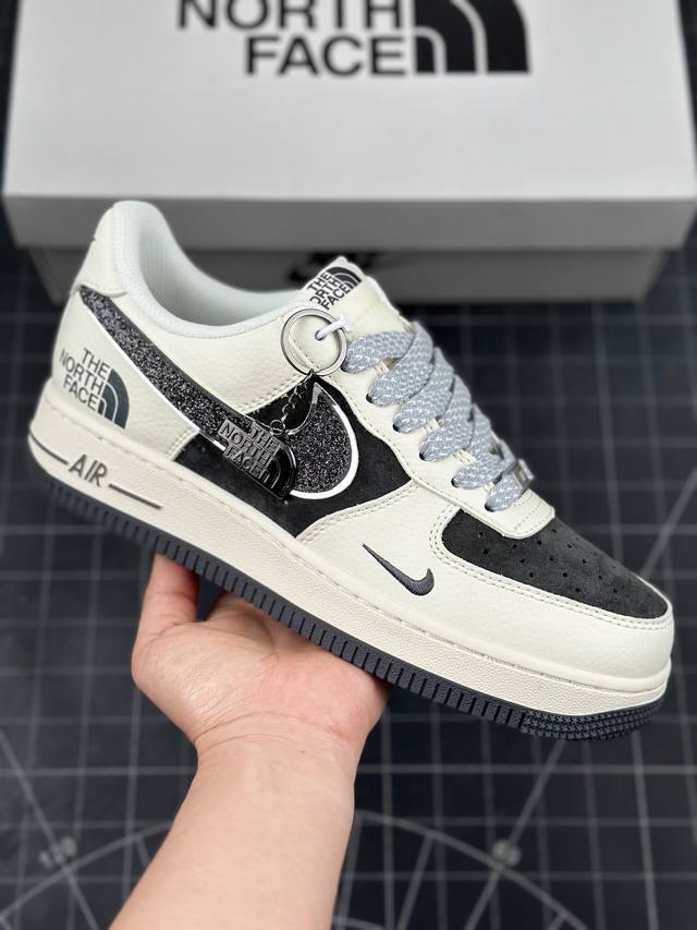 Nike Air Force 1 ‘07 北面 空军一号低帮休闲板鞋 原楦头原纸板 纯正空军版型 定制鞋盒 全掌内置全掌气垫 原厂中底钢印 拉帮完美 货号：Qy