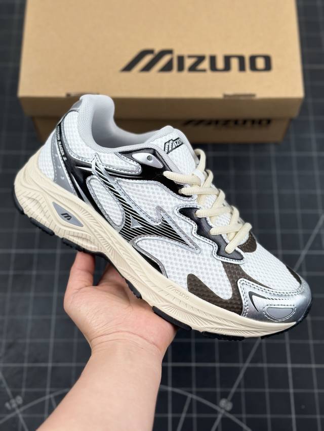 Mizuno Sportstyle Racer S Oarism 美津浓 复古时尚休闲舒适减震运动跑步鞋 美津浓wave机械缓震，可以说是机械缓震跑鞋科技的翘楚