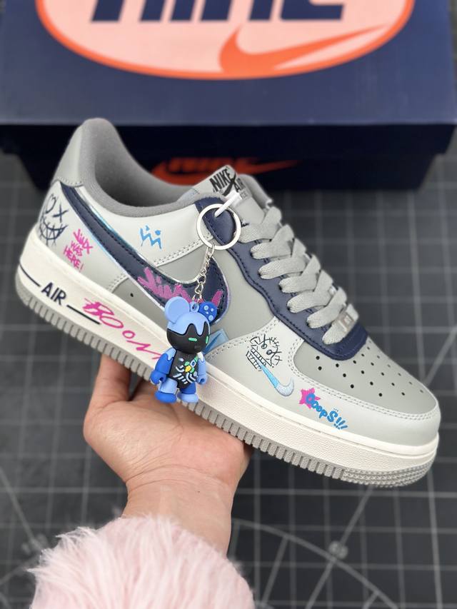 Nk Air Force 1'07 Low Jinkesi 英雄联盟系列 金克丝 空军一号定制低帮秋冬休闲板鞋 #金克丝作为英雄联盟 中最具标志性的角色之一，以