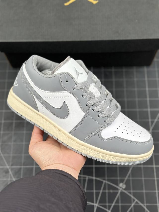 公司级nike Air Jordan 1 Low Aj1乔1 低帮休闲运动板鞋 市场唯一独家头层皮打造 原鞋原档案开发 原厂皮料 原档冲孔鞋头 正确满胶鞋垫 四