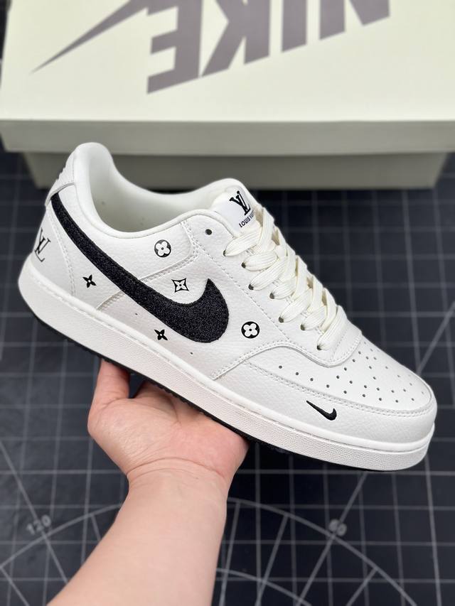 公司级nike Court Vision Low Lv联名 低帮休闲运动板鞋 低帮百搭透气休闲运动板鞋，经典耐用的设计，兼顾舒适脚感和出众风范，演绎匠心之作。结