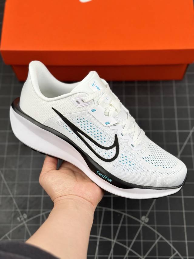 公司级nike Quest 6 全新跑鞋 网面透气 时尚休闲跑步鞋 简约高科技设计采用多层材料，为双足带来凉爽感受和稳固体验时尚鞋面搭配中足包覆设计，提供稳固贴