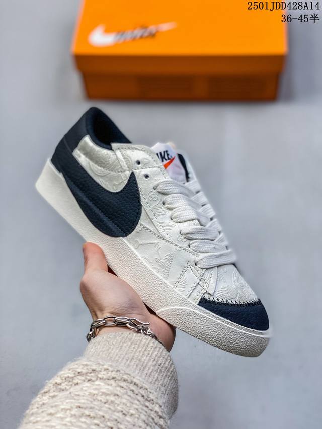 Nk Blazer Low ‘77 Jumbo “2025蛇年限定”经典百搭低帮开拓者休闲运动板鞋 百搭单品全新焕新升级经典 Blazer 鞋款，大号 Swoo