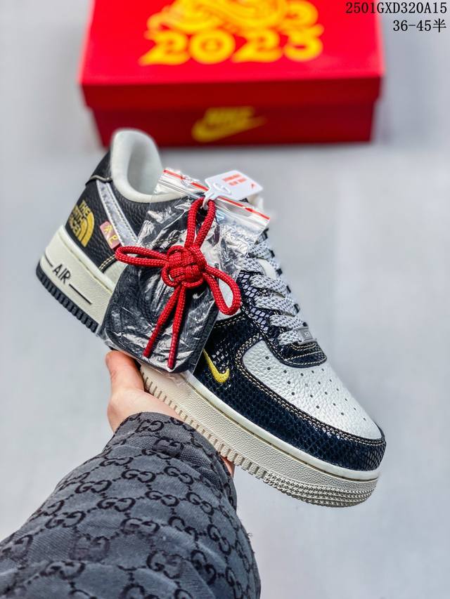 公司级Nike 蛇年限定 Air Force 1云屿间 原楦头原纸板 打造纯正低帮空军版型 专注外贸渠道 全掌内置蜂窝气垫 原盒配件 原厂中底钢印、拉帮完美 货