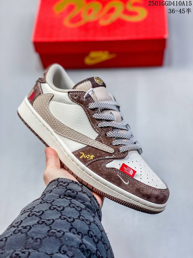 公司级Aj1倒勾Travis Scott X Air Jordan 1 ” Reverse Mocha “ Aj1乔1 Ts 闪电 联名倒钩 低帮文化篮球鞋 完