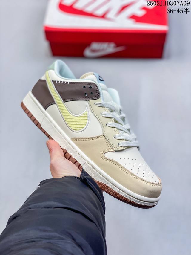 真标 耐克Nike Dunk Low 板鞋 Sb系列经典百搭休闲运动板鞋加厚鞋舌的填充，使舒适性大大提升，同时也更方便穿脱中底部分则加入了脚感柔软舒适Zooma - 点击图像关闭