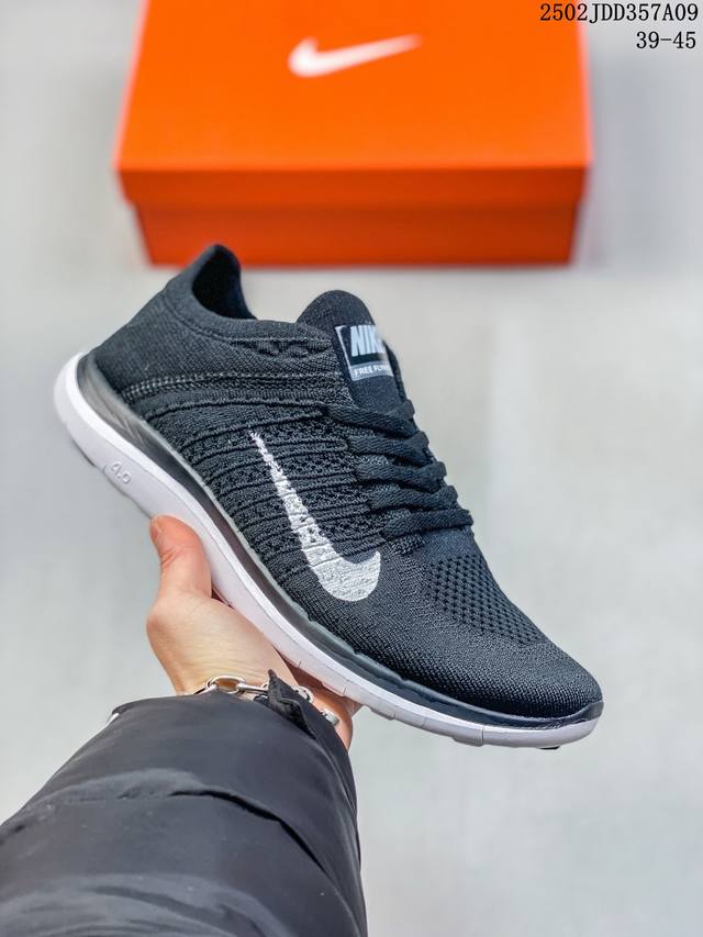 Nike Free Run 4.0耐克 赤足4.0 蓝橙 可回收材料轻便透气运动跑步鞋 类似袜子的Nike Free Run 4.0由至少20%的可回收材料制成