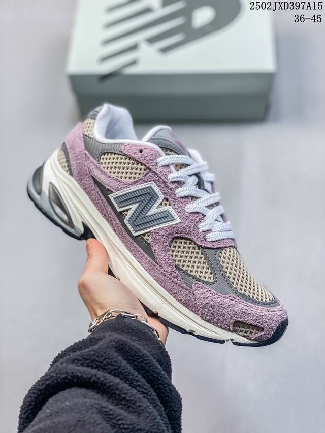 简介：真标New Balance M2010系列 新百伦 复古老爹风网布跑步休闲运动鞋 新百伦经典配色 沿袭了面世之初的经典科技 以Encap中底配以升级版 N