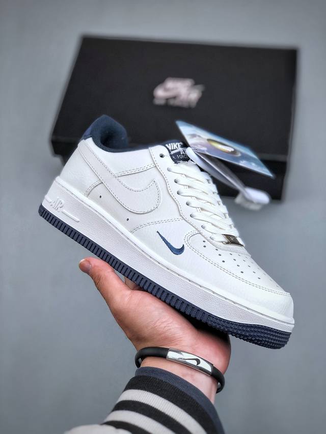 Nike Air Force 1' 07 深蓝小勾 原楦头原纸板 打造纯正空军版型 专注外贸渠道 全掌内置蜂窝气垫 #原盒配件 原厂中底钢印、拉帮完美 货号：H