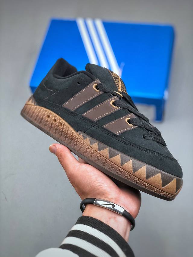 Adidas Adimatic Low 马蒂奇系列低帮 复古鲨鱼面包鞋运动休闲滑板板鞋 Jr8034 尺码：36-45 半