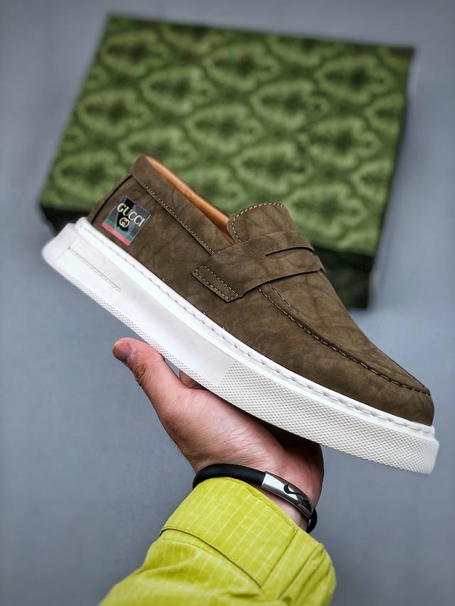 Gucci 轻奢单品鞋 广东品质原厂 高奢古驰Gucci Screener Gg High-Top Sneaker休闲潮鞋系列意大利进口超软小牛皮+刺绣搭配 原