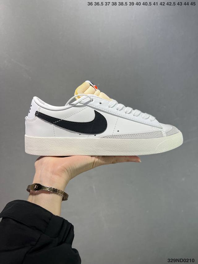 Nike Blazer Low ‘77 Jumbo 百搭单品 全新焕新升级经典 Blazer 鞋款，大号 Swoosh 突出新时代更加张扬的潮流感，对经典的又一