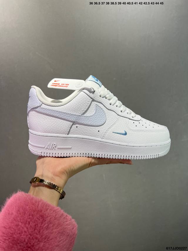 Nike Air Force 1 Low’07 空军一号低帮休闲板鞋 定制皮料 原楦原纸板 纯正空军版型 内置全掌气垫 货号：Hv2511 Size：36 36