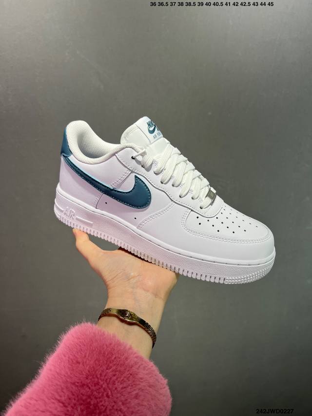 公司级 Nike Air Force 1 Low’07 空军一号低帮休闲板鞋 定制皮料 原楦原纸板 纯正空军版型 内置全掌气垫 货号：男 Cw2288-114