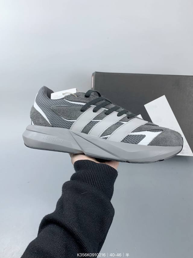 阿迪达斯Adidas三叶草Lightblaze舒适防滑低帮跑步鞋 Size：如图 编码：K356K0910216