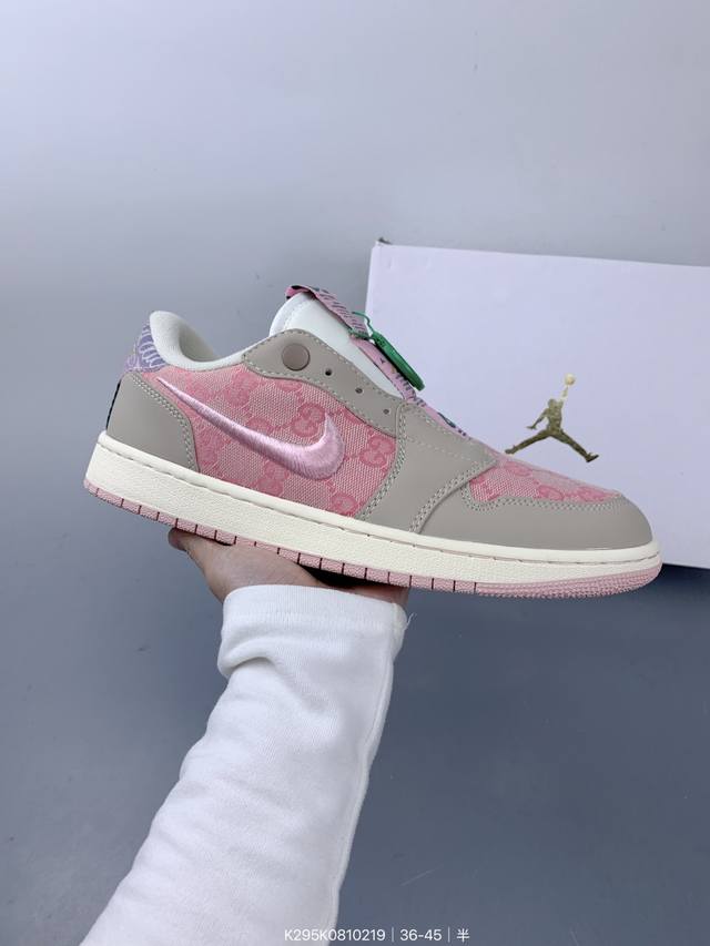 公司级Air Jordan 1 Low Slip Shadow 全新配色 刺绣勾 解构风 乔丹篮球鞋系列 这款特别版采用无鞋带设计 容易穿脱 更有独特刺绣Swo