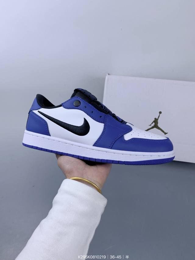 公司级Air Jordan 1 Low Slip Shadow 全新配色 刺绣勾 解构风 乔丹篮球鞋系列 这款特别版采用无鞋带设计 容易穿脱 更有独特刺绣Swo