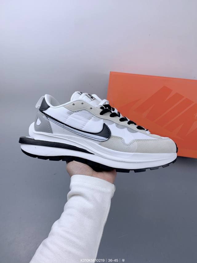 真标耐克Nike Vaporwaffle Sacai 华夫50周年系列华夫复古休闲运动慢跑鞋 后跟Tpu独家4块滑块模具 夏季热门款 网面透气休闲跑步鞋 Siz